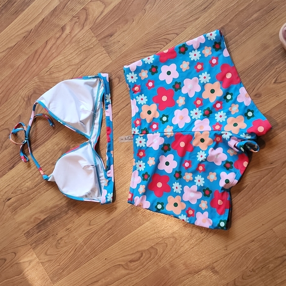 Retro floral bikini - Picture 3 of 3